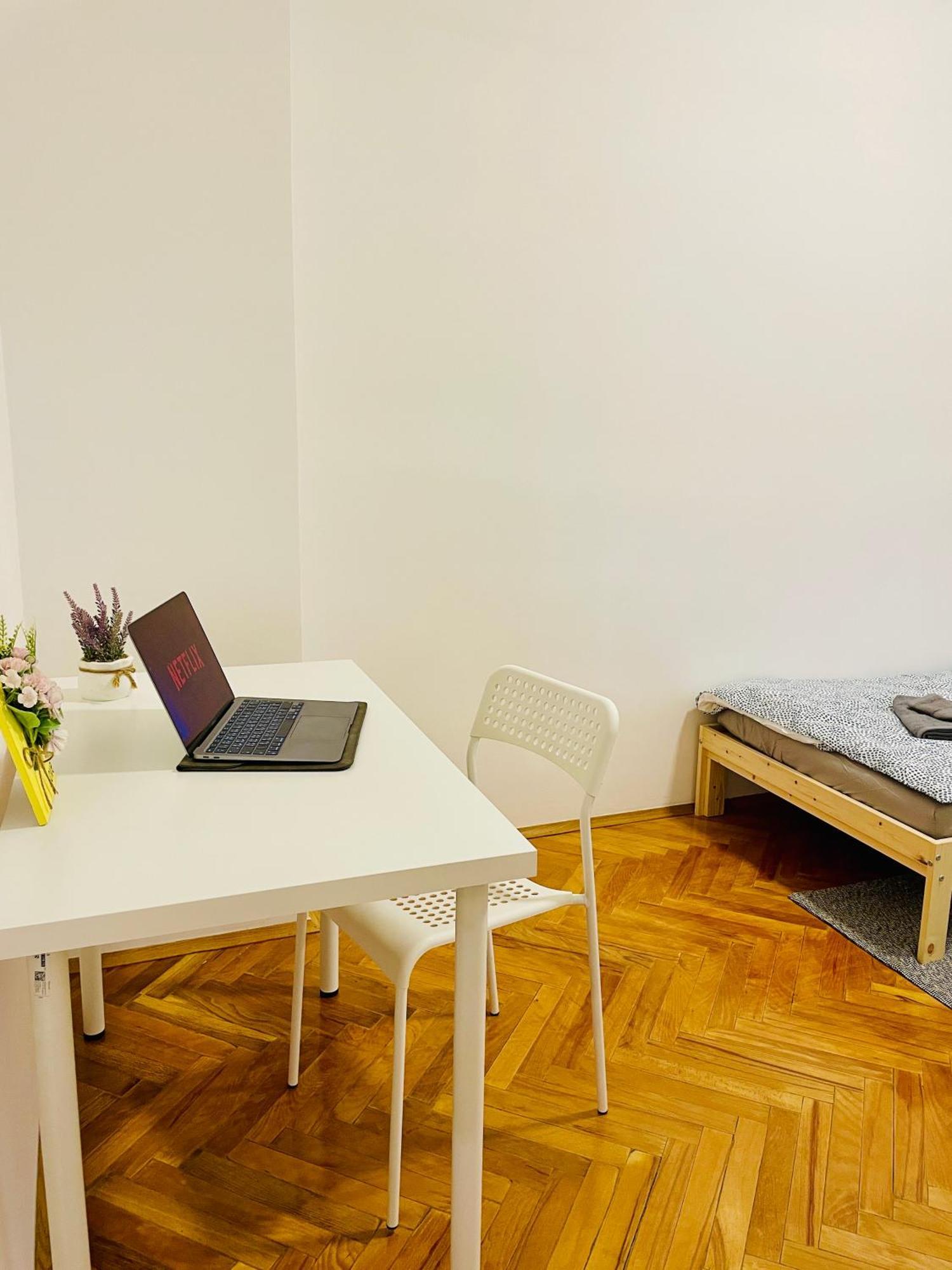Hostel Green World Novi Sad Exterior foto